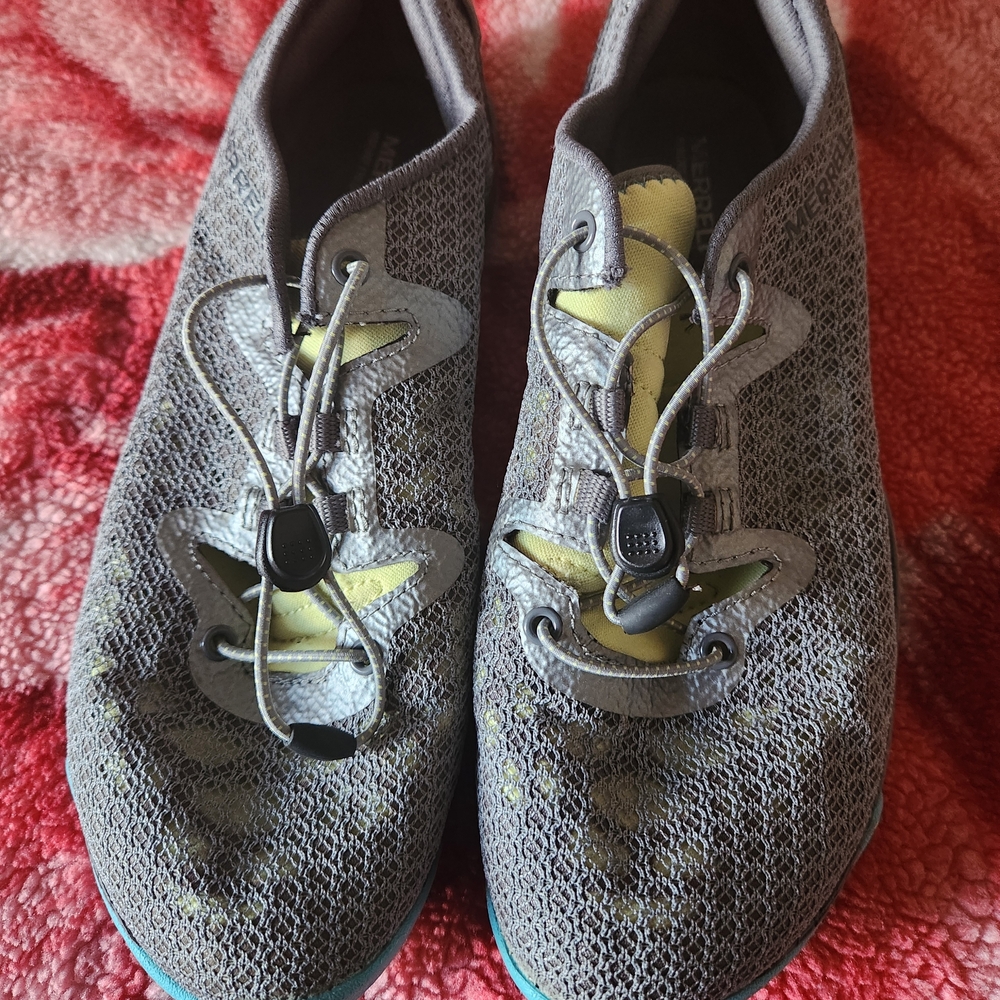 Women's Gray Knit Slip-On Flats with Lime Accent